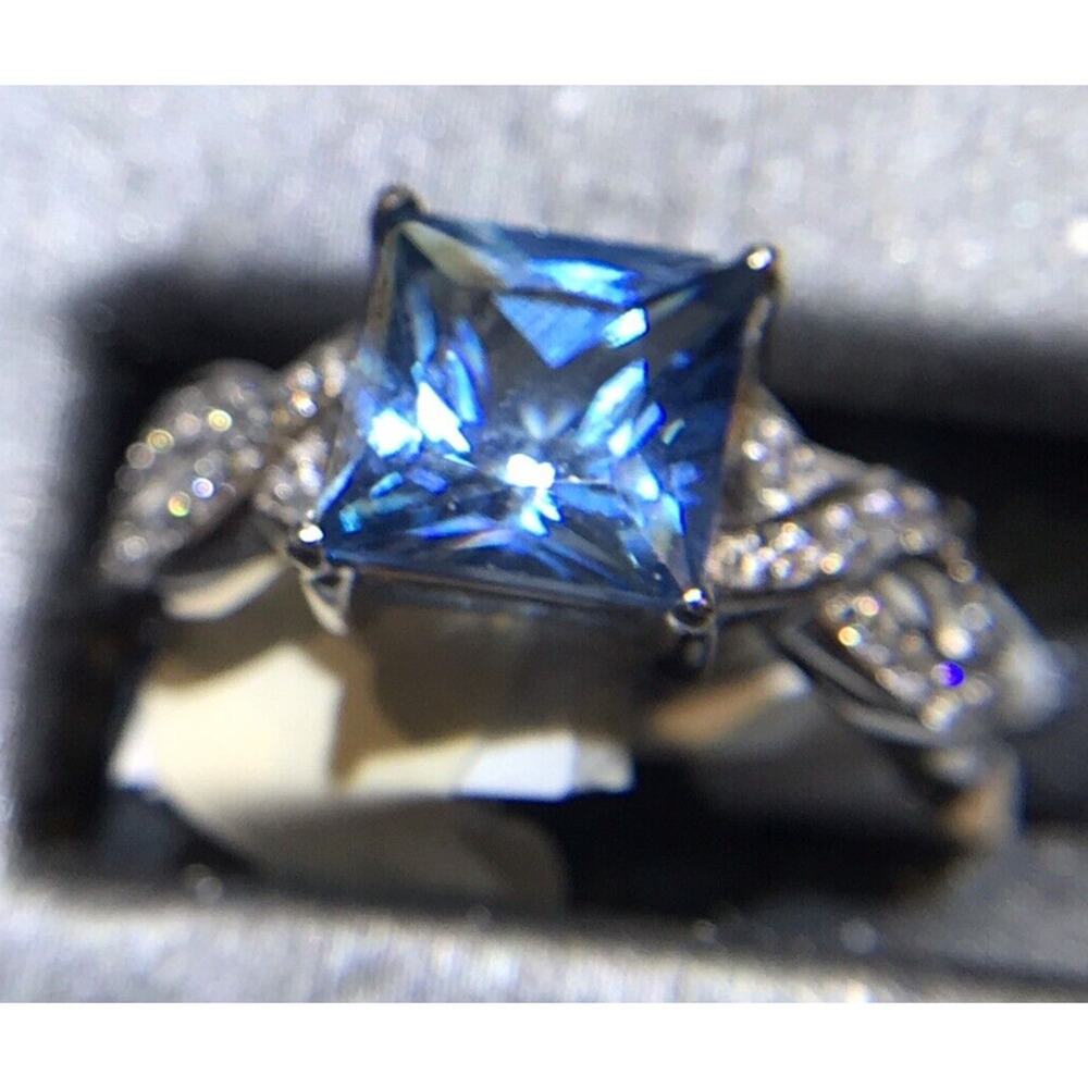 Robson Jewelers Ring Sz5 Square Blue CZ Silver 925 (All Stones Simulated) Pretty